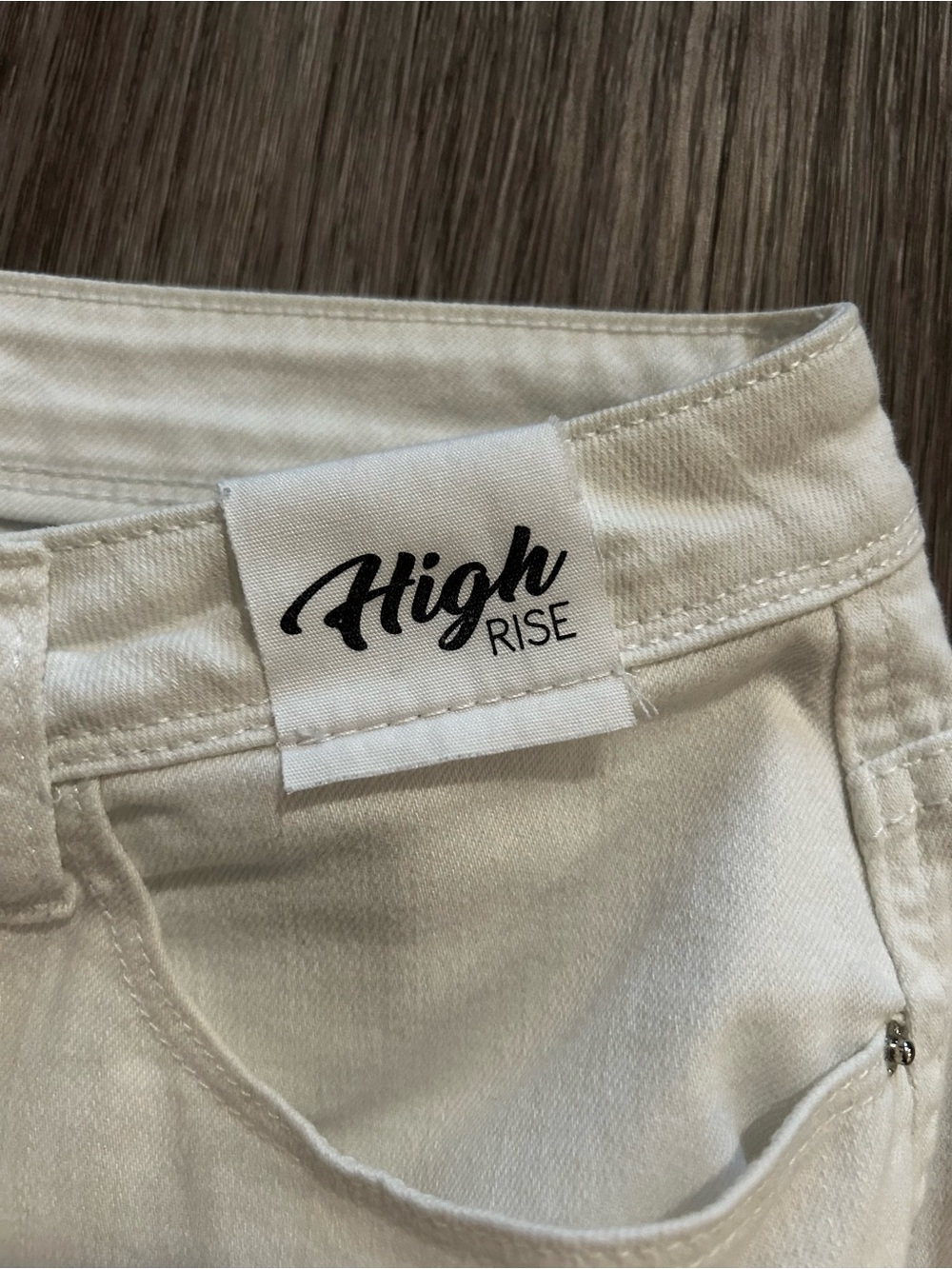 Kensie white high rise Skinny Jeans - Picture 4 of 9